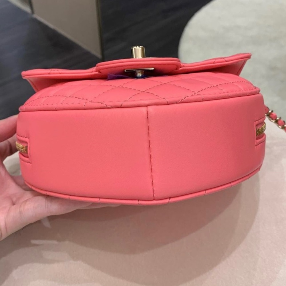 Chanel 💝 22S Love Pink Heart Bag LGHW - Picture 6 of 9